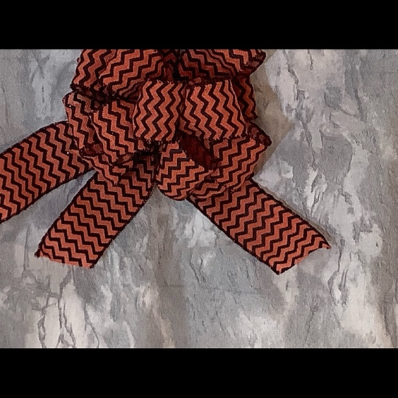 PRICE DROP - New Handmade 9 3/4 inch Orange and Black Fall Bow - Picture 5 of 6